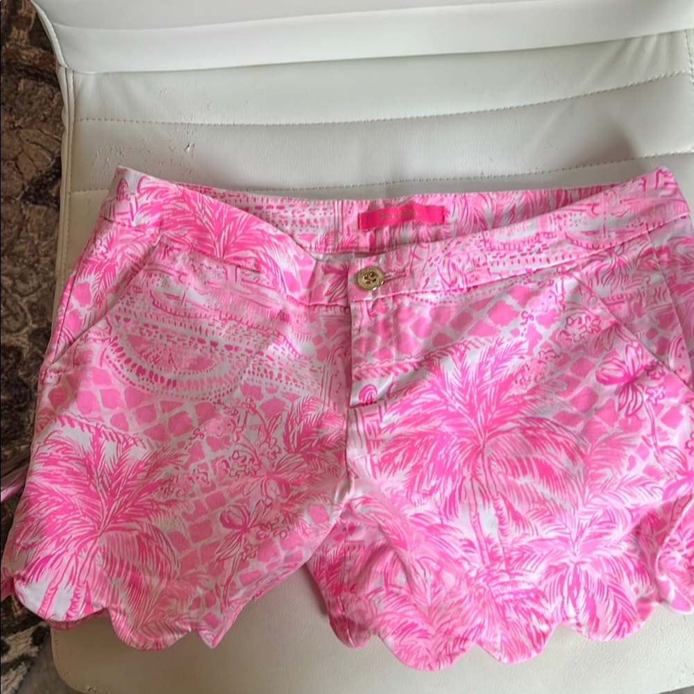 Lilly Pulitzer Pink Bermuda Shorts with Scalloped Hem